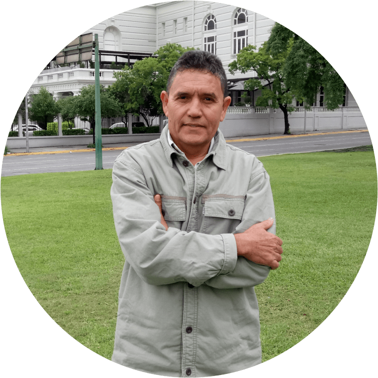 carpintero-en-woodpecker-carpinteria-monterrey